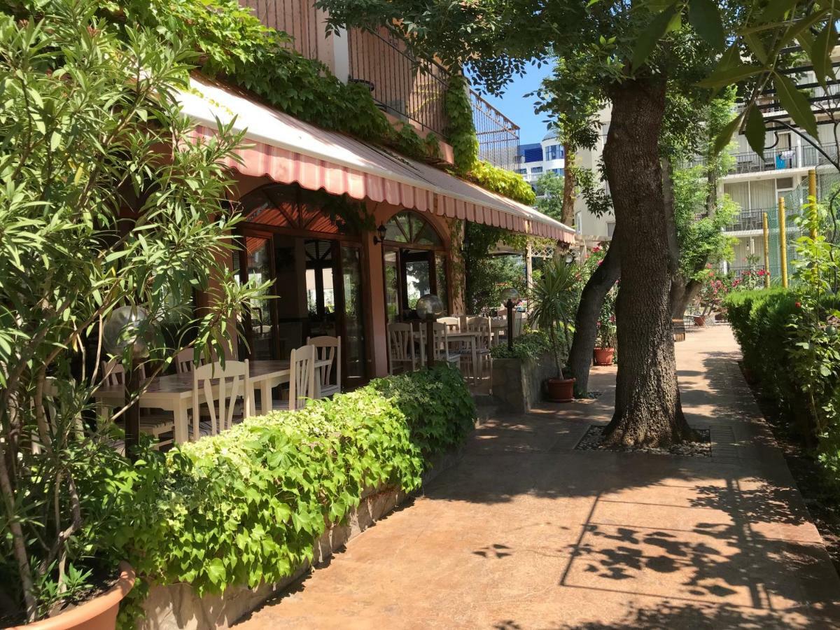 Oleander House And Tennis Club Sunny Beach Exterior photo
